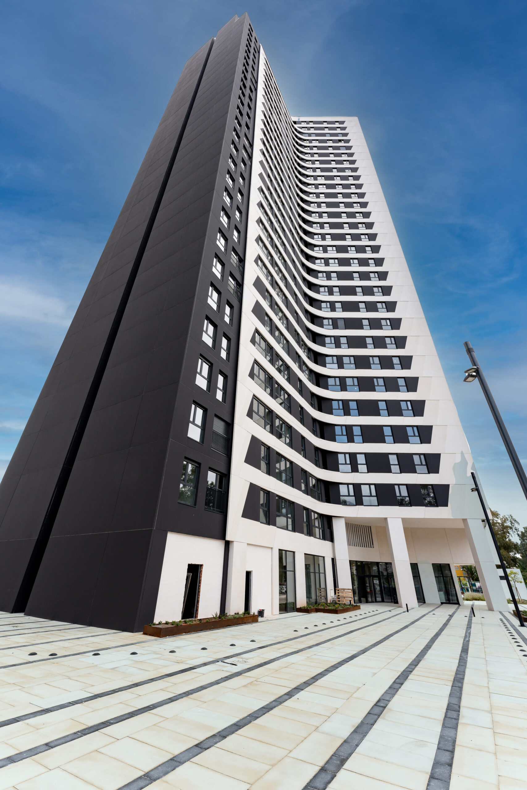103-2.jpg