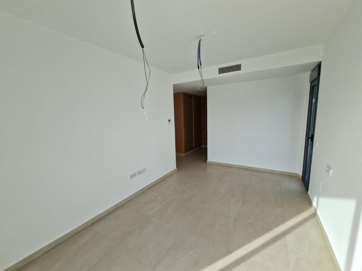 12-348.jpg