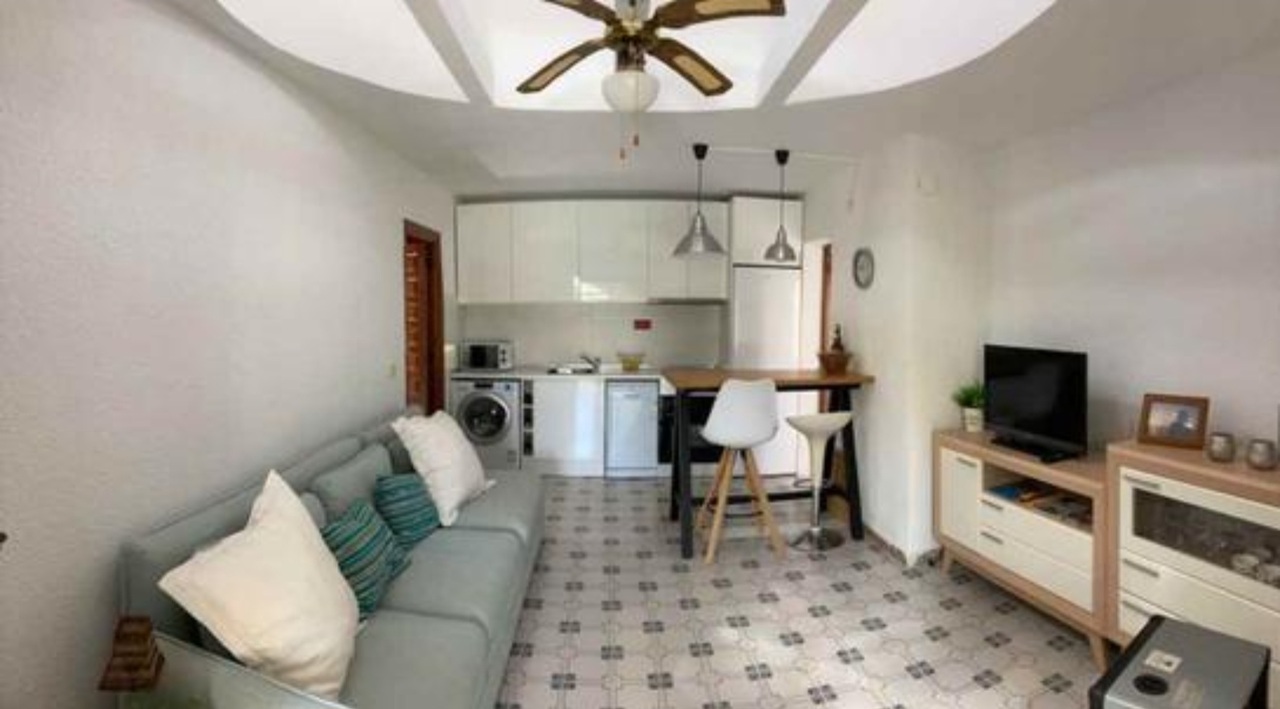 1549-bungalow-for-sale-in-las-mimosas-1361621-large.jpg