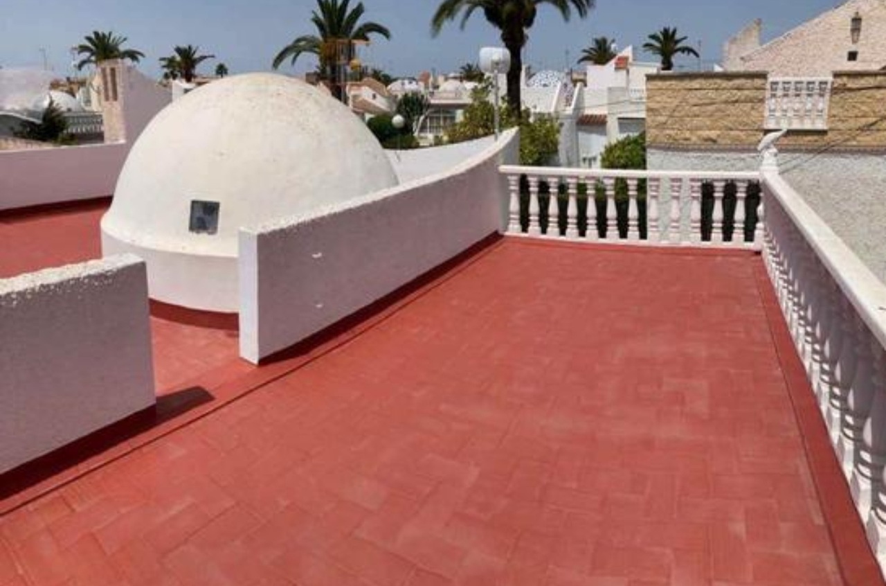 1549-bungalow-for-sale-in-las-mimosas-1361627-large.jpg
