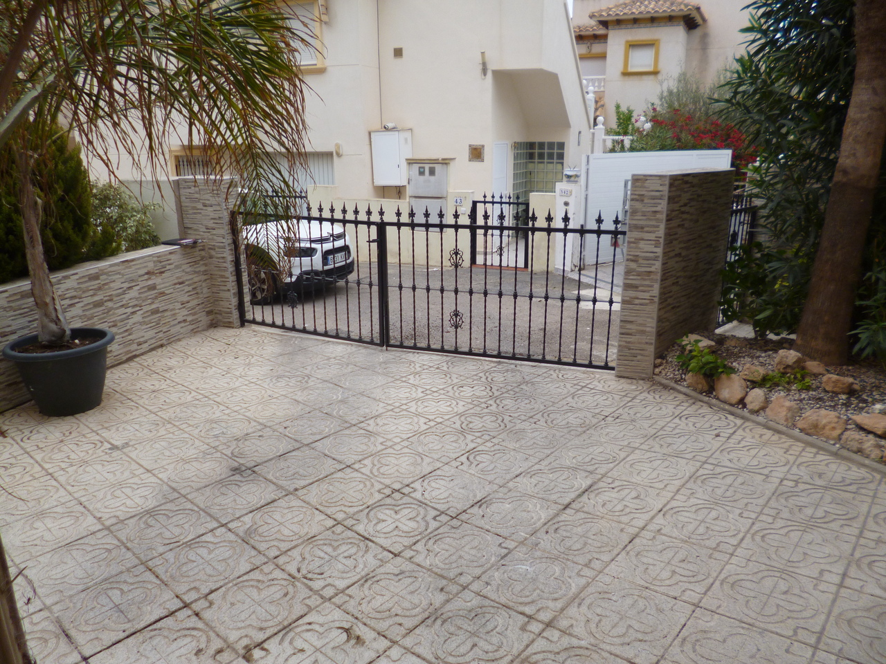 1613-villa-for-sale-in-play-flamenca-1362384-large.jpg