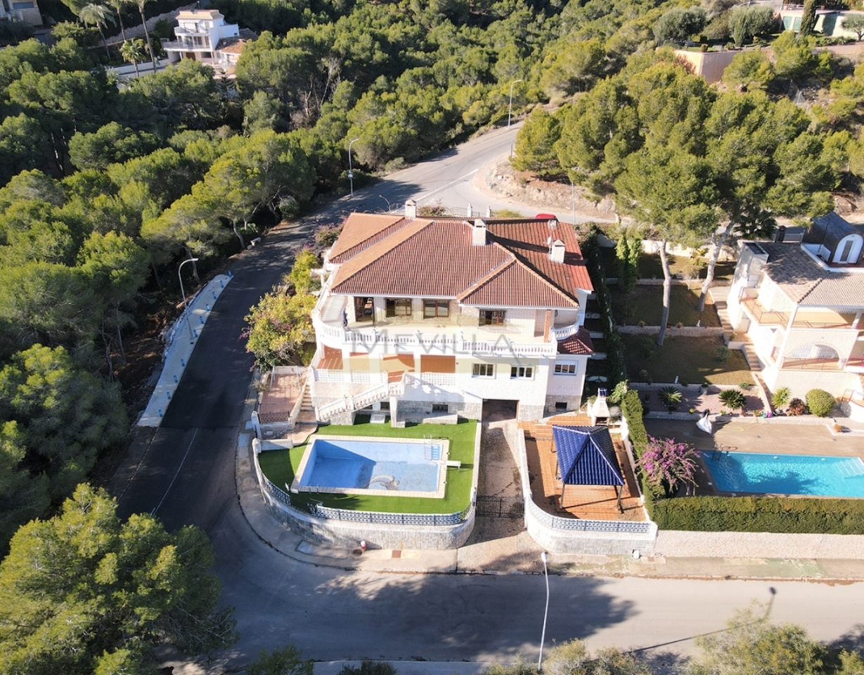 1640-villa-for-sale-in-campoamor-1362622-large.jpg