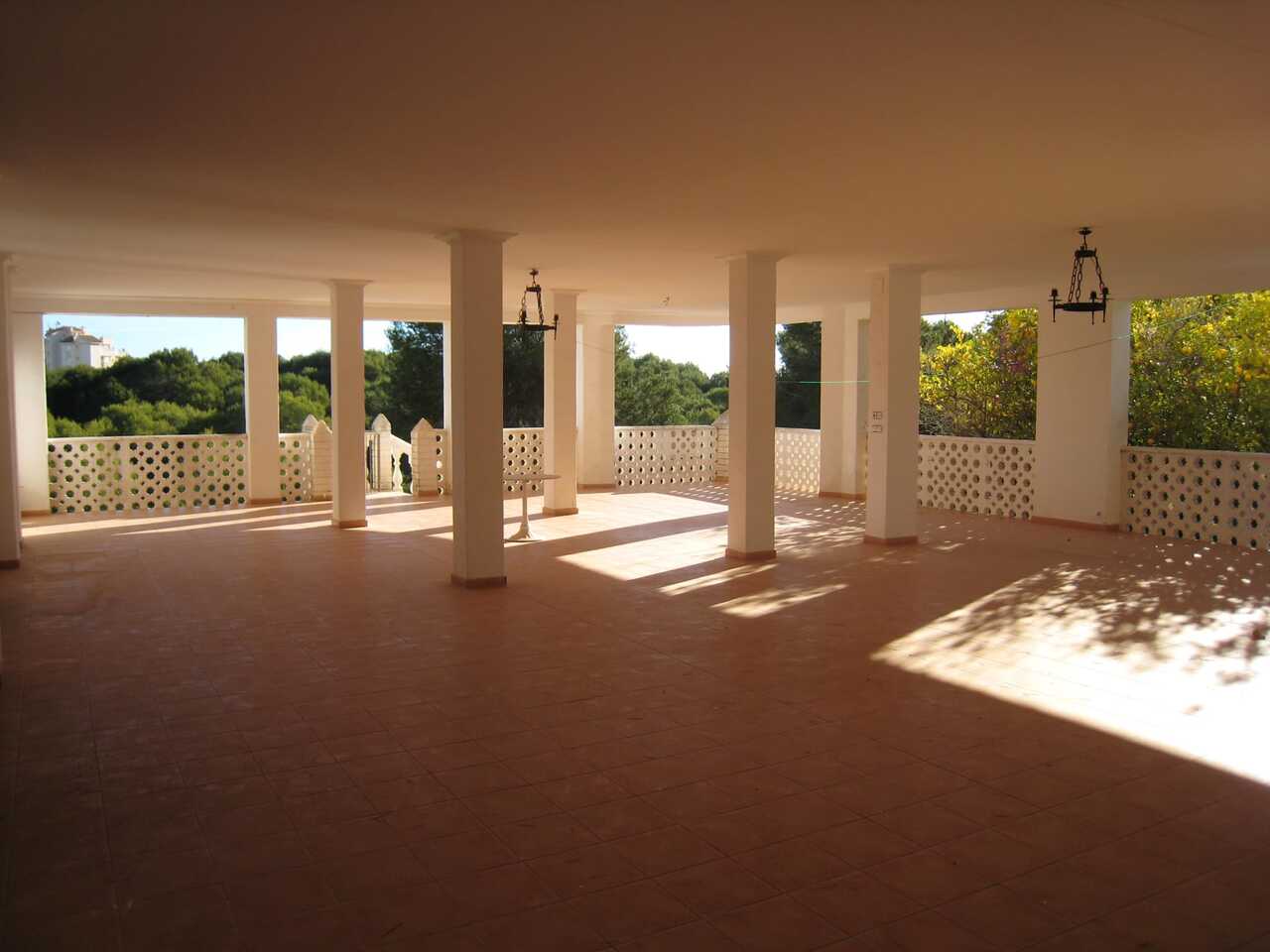 1640-villa-for-sale-in-campoamor-1362626-large.jpg