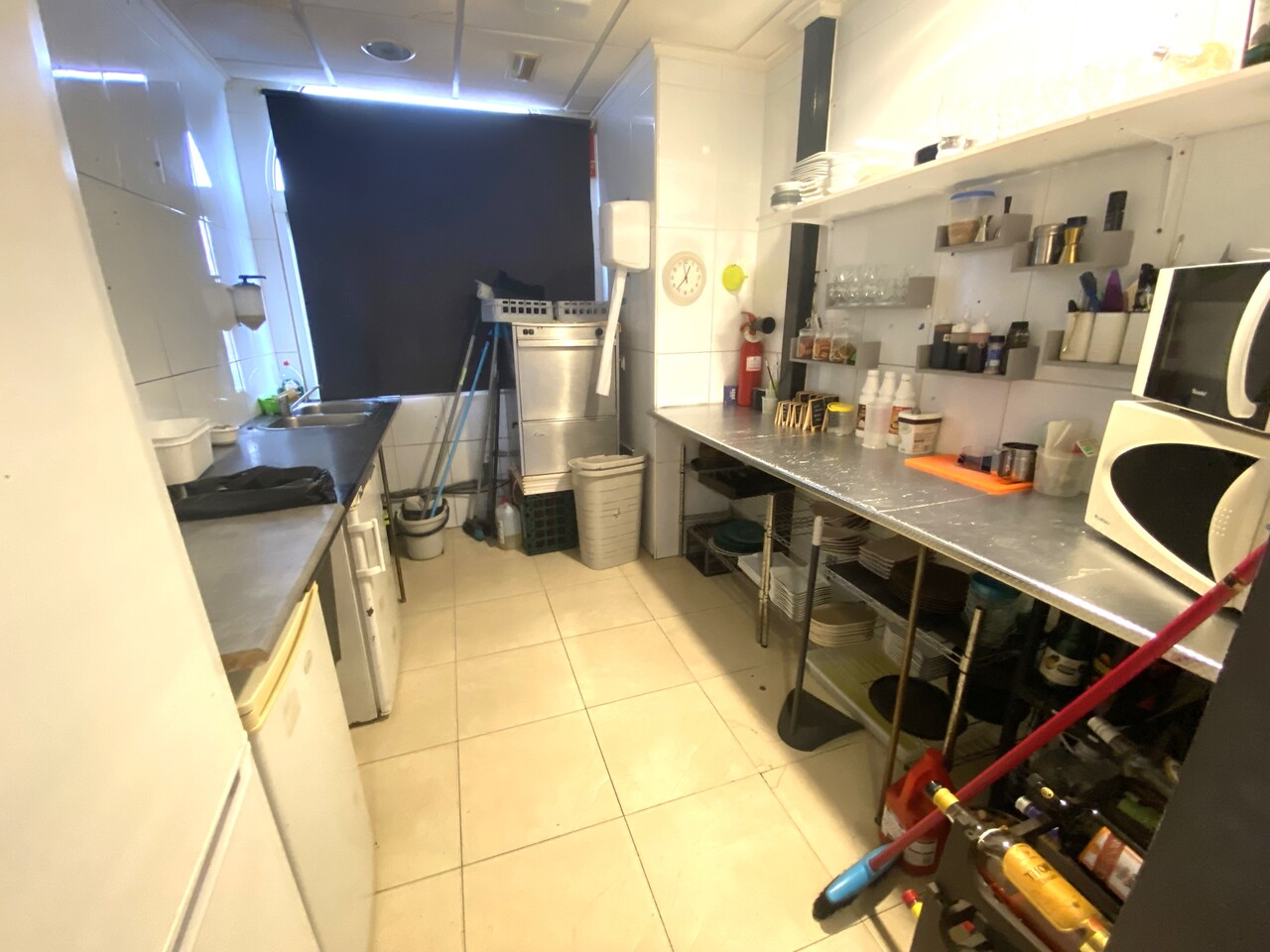 25b944h0213.jpg