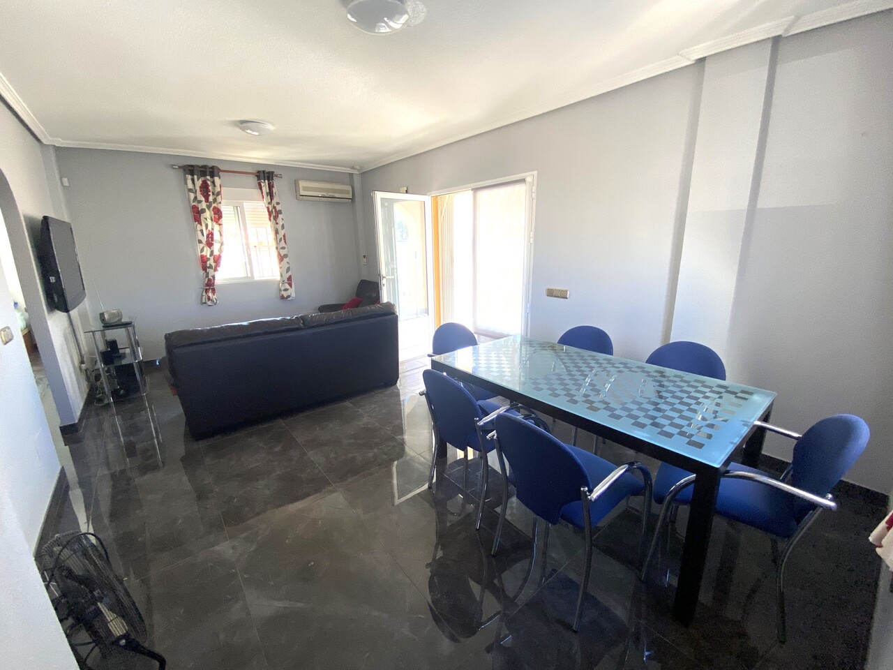 25h501r0240.jpg