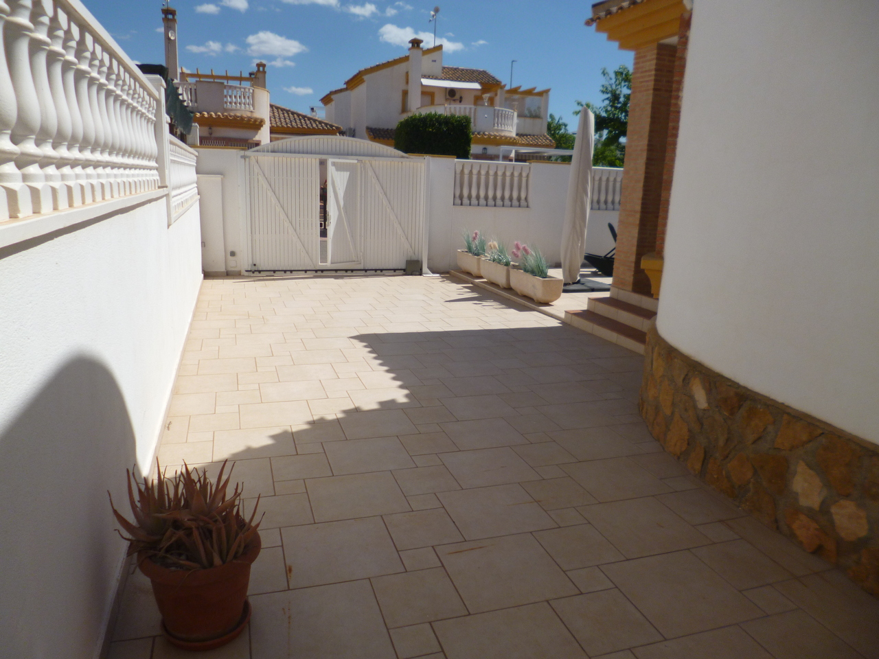 3657-villa-for-sale-in-pilar-de-la-horadada-2038457-large.jpg