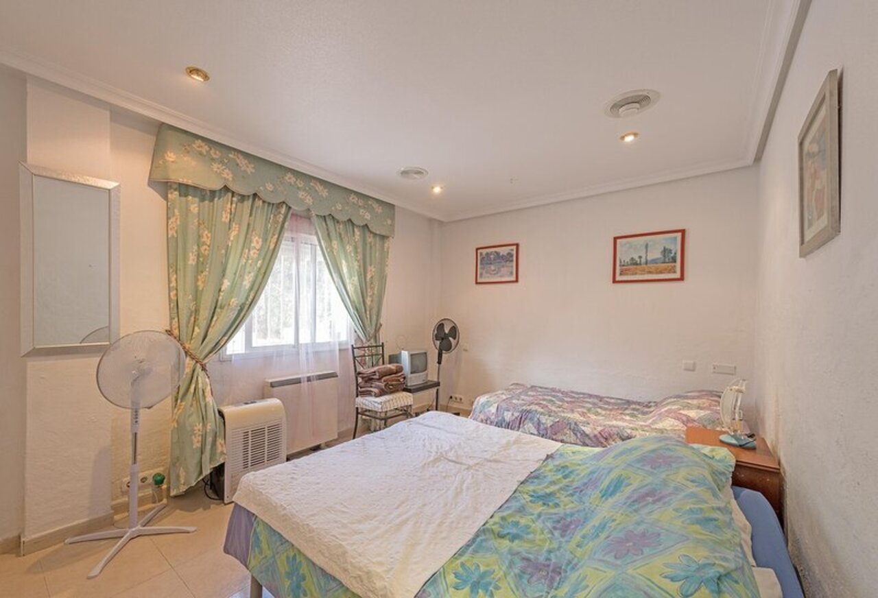 3661-villa-for-sale-in-la-murada-2062938-large.jpg