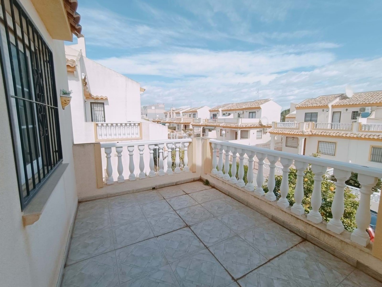 4726-semi-detached-villa-for-sale-in-playa-flamenca-2844335-large.jpg