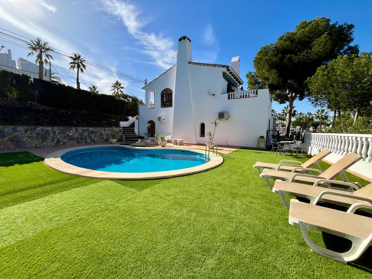 4851-villa-for-sale-in-villamartin-2889449-large.jpg