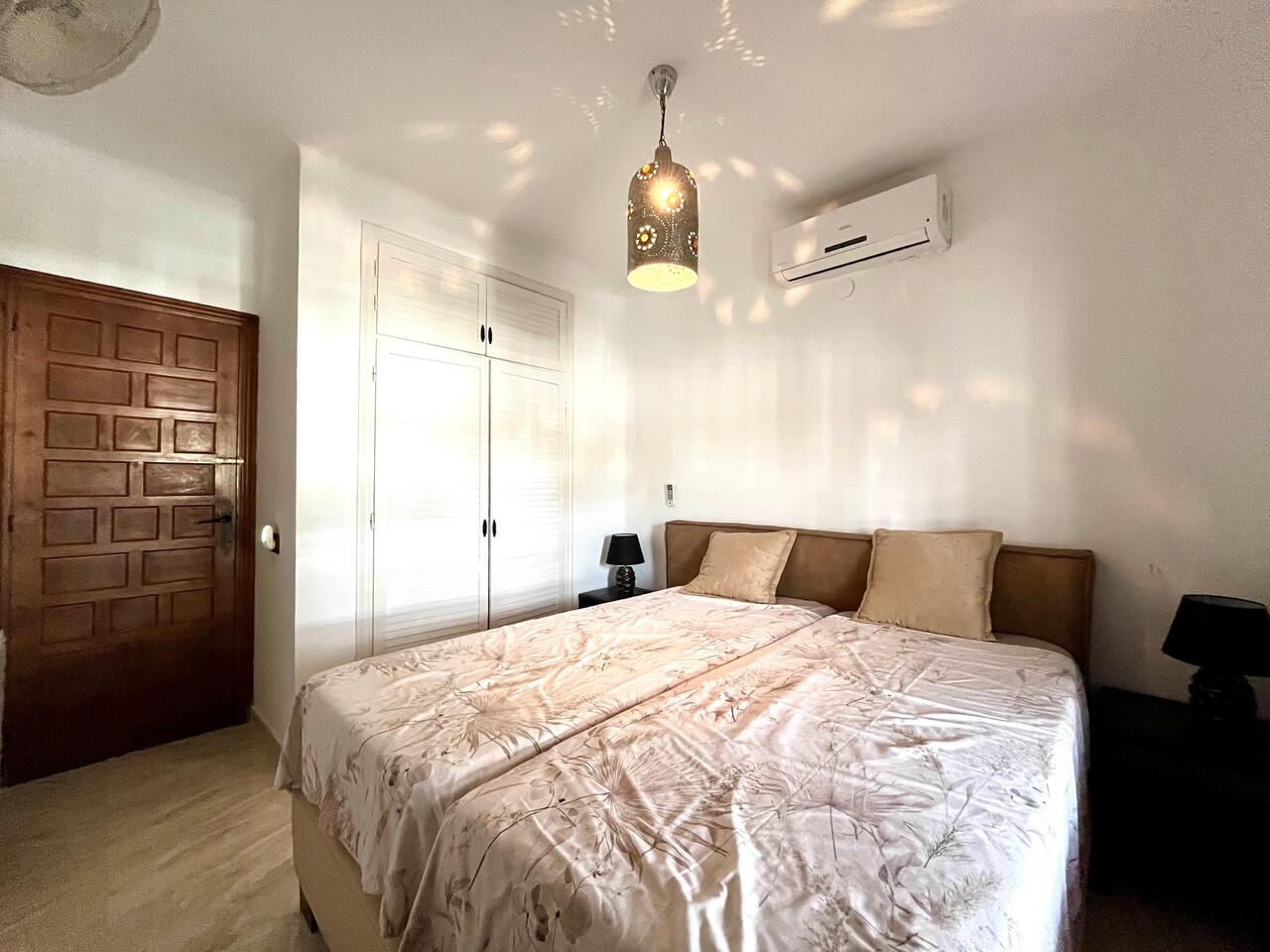 4851-villa-for-sale-in-villamartin-2889461-large.jpg