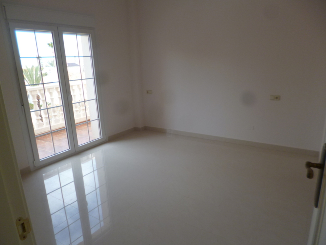 villa-in-cabo-roig-6-large.jpg