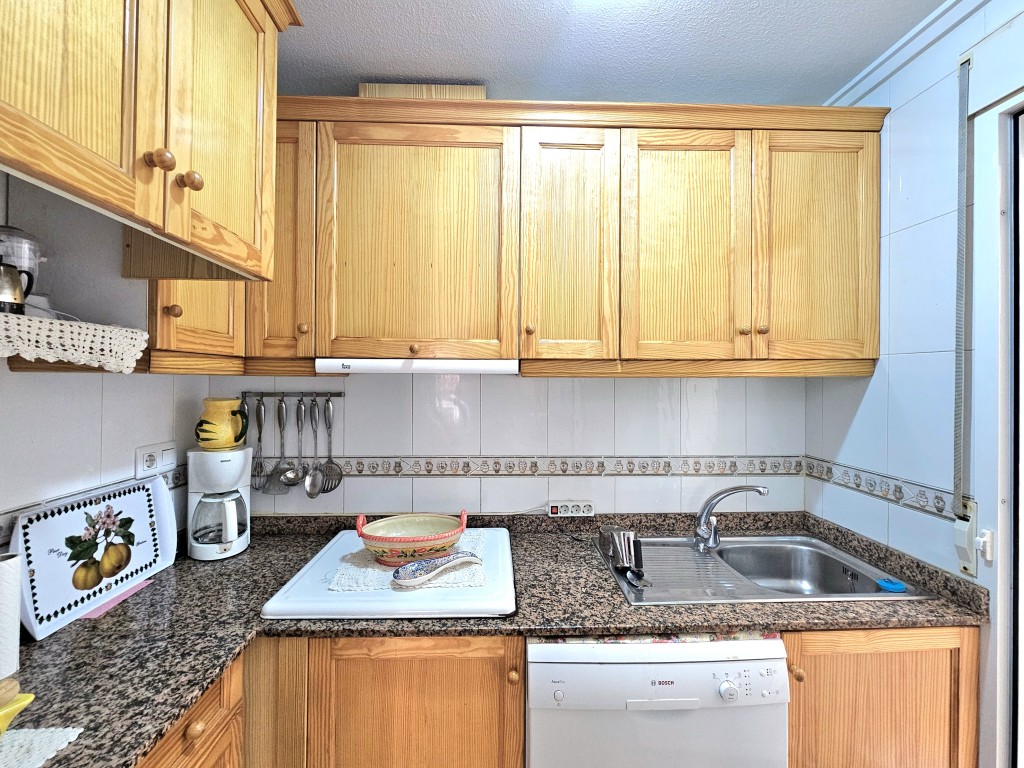 xlarge_BZJAAP2062_62698_V0_71C7.jpg