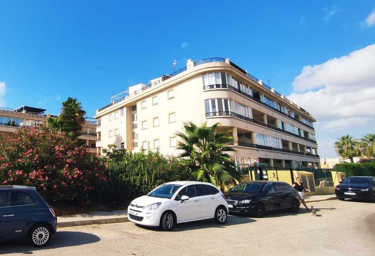 5577-apartment-for-sale-in-play-flamenca-3086313-large.jpg