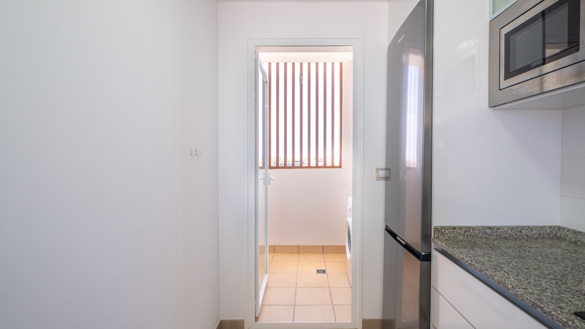 596d33b6-dsf5749-hdr.jpg