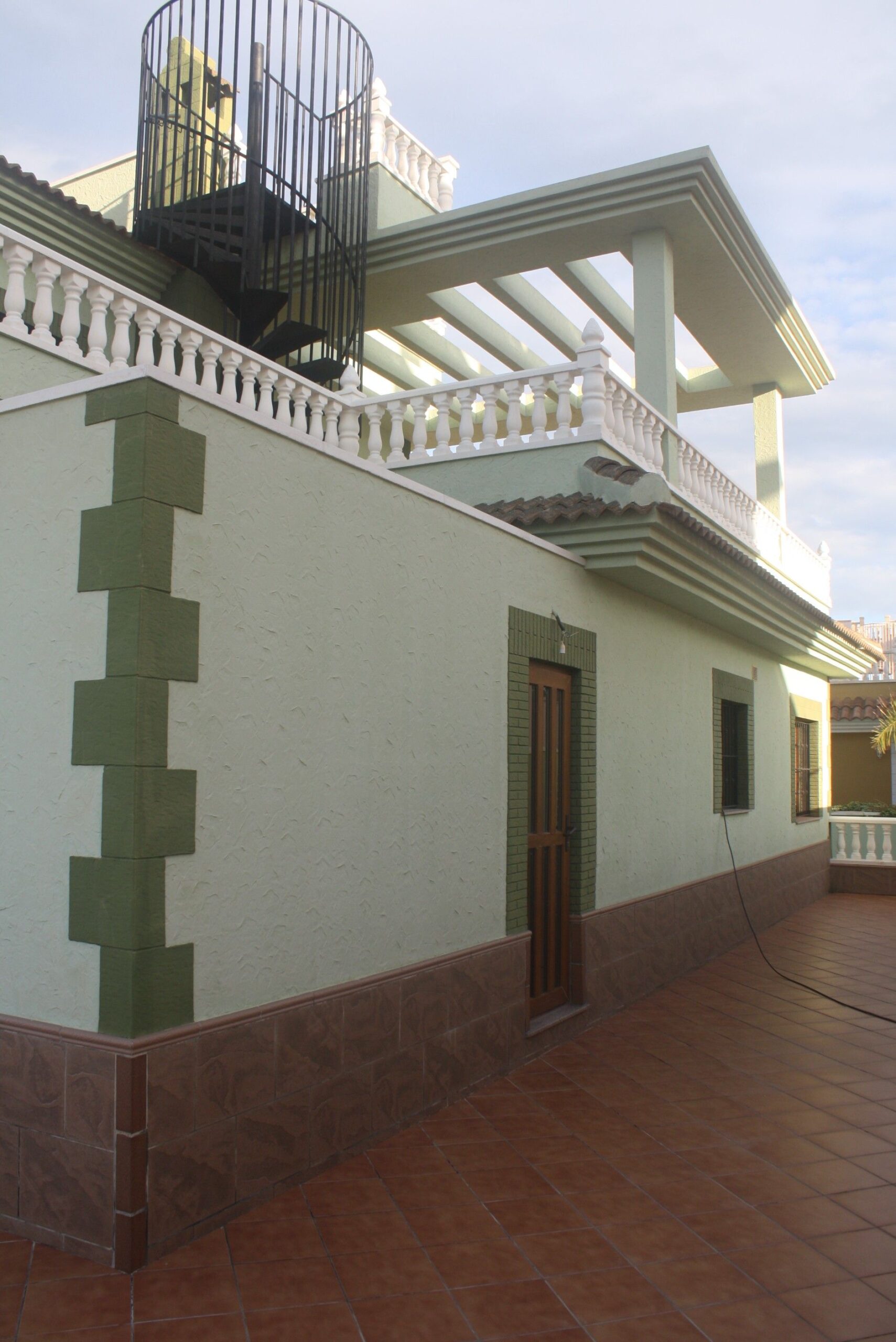 9-935.jpg