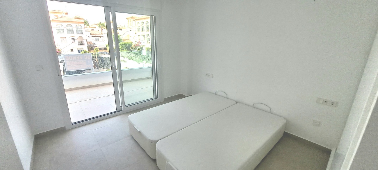 apartment-playa-flamenca-spsdx205-17.jpg