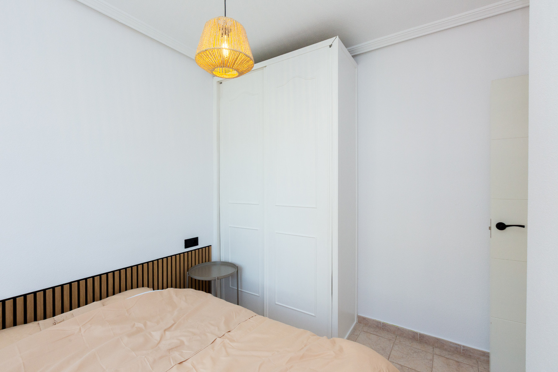o_1iso6spjr1oq71ac51op41e1b1k383e.jpg