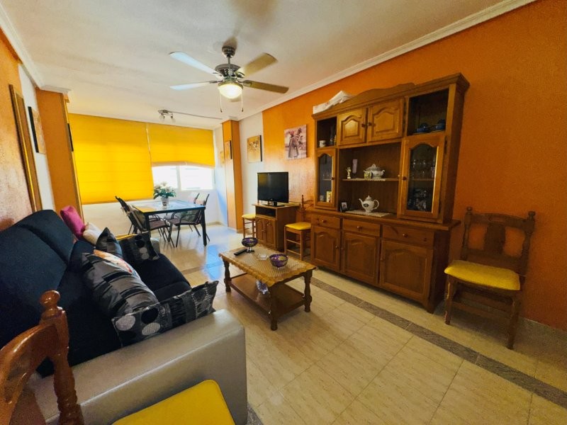 o_1ivhu6ktm1156159lhav12q1hn12f.jpg