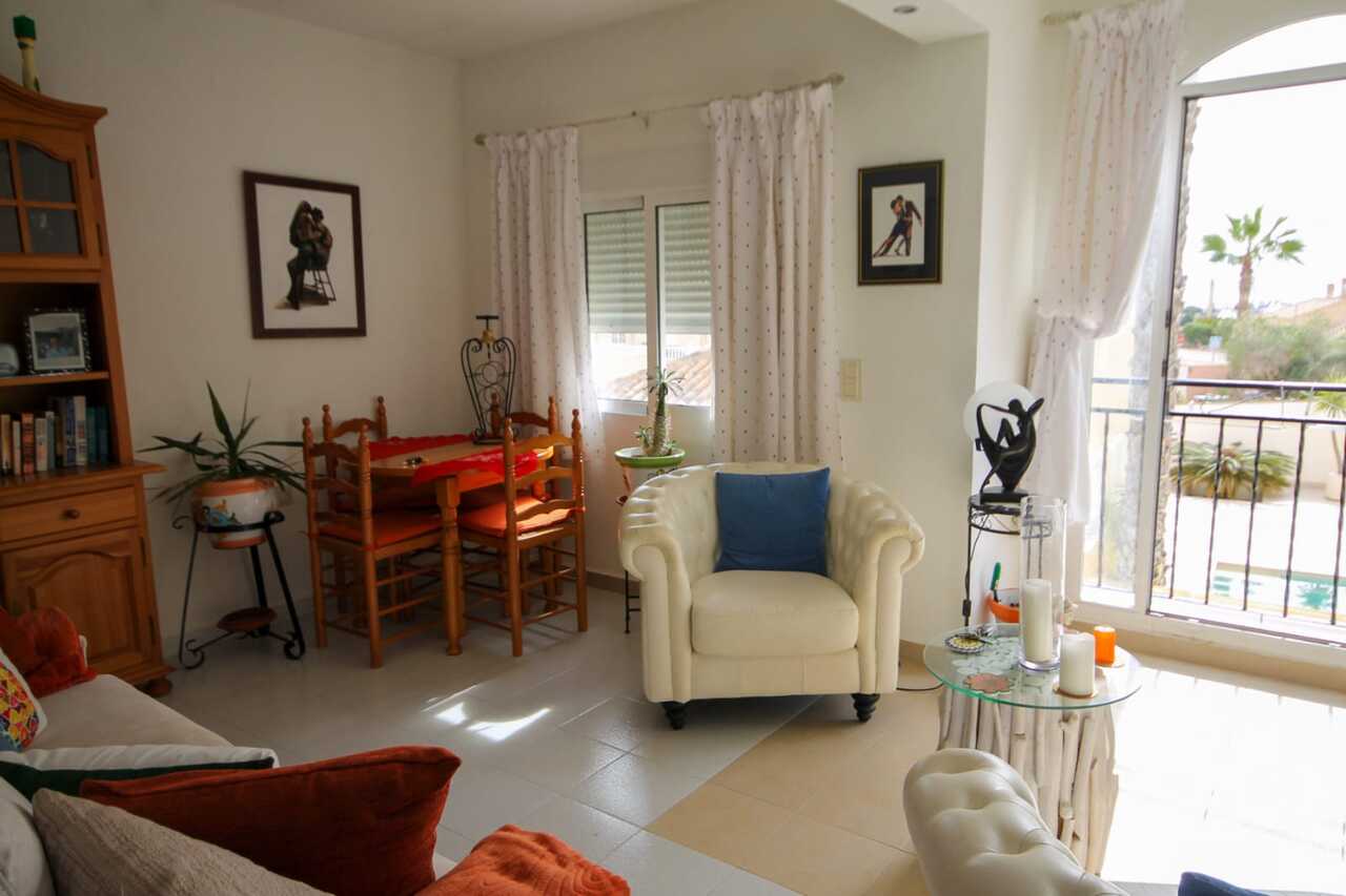 5662-apartment-for-sale-in-villamartin-3102327-large.jpg