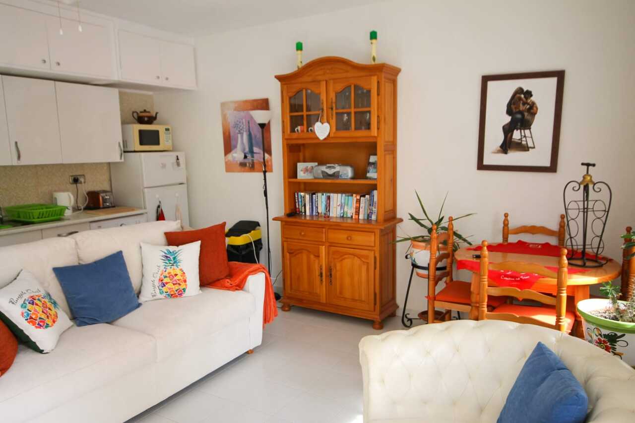 5662-apartment-for-sale-in-villamartin-3102328-large.jpg